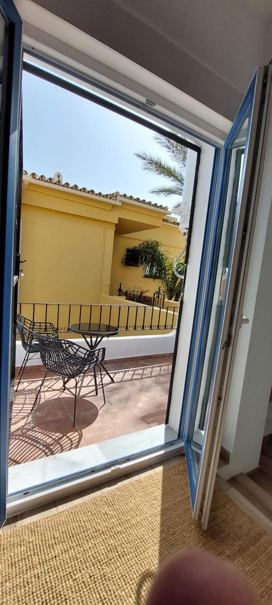 Casita Junto Al Mar En El Puerto De Cabopino Villa Marbella Luaran gambar