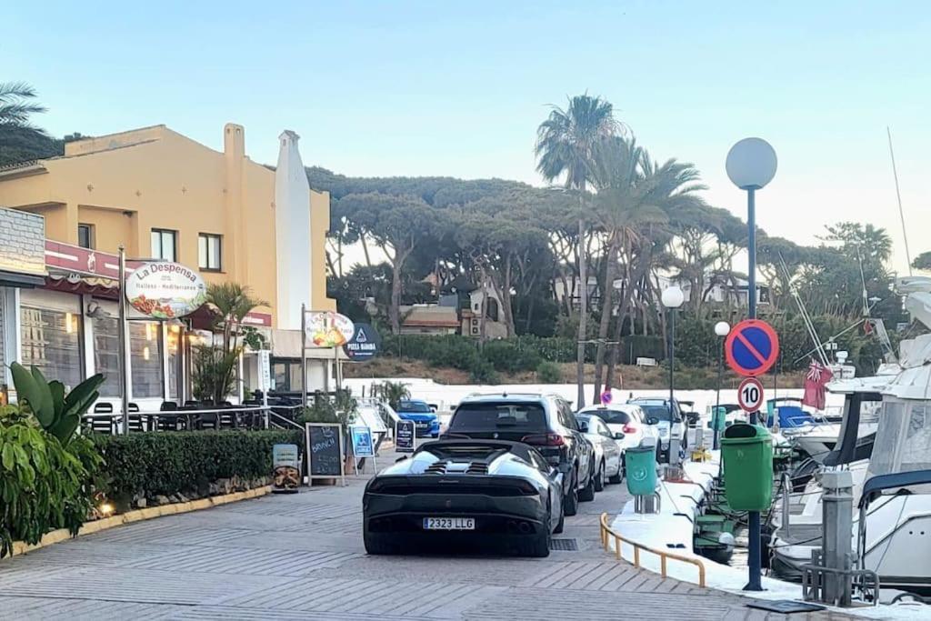 Casita Junto Al Mar En El Puerto De Cabopino Villa Marbella Luaran gambar